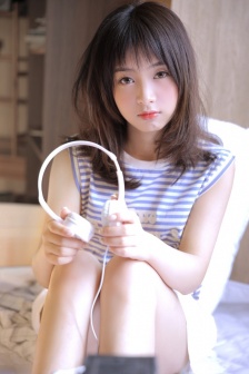 《偷吃》